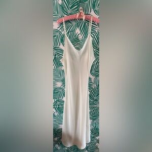 Vintage Wondermaid white slip dress adjustable straps sz 42/ M scalloped hem